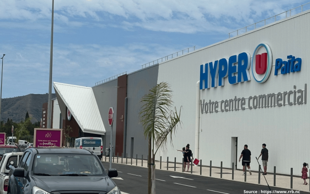 hyper U païta
